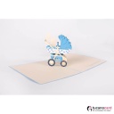 Baby Junge sitzend im Kinderwagen - Kartenfarbe Blau - 15 x 20 cm